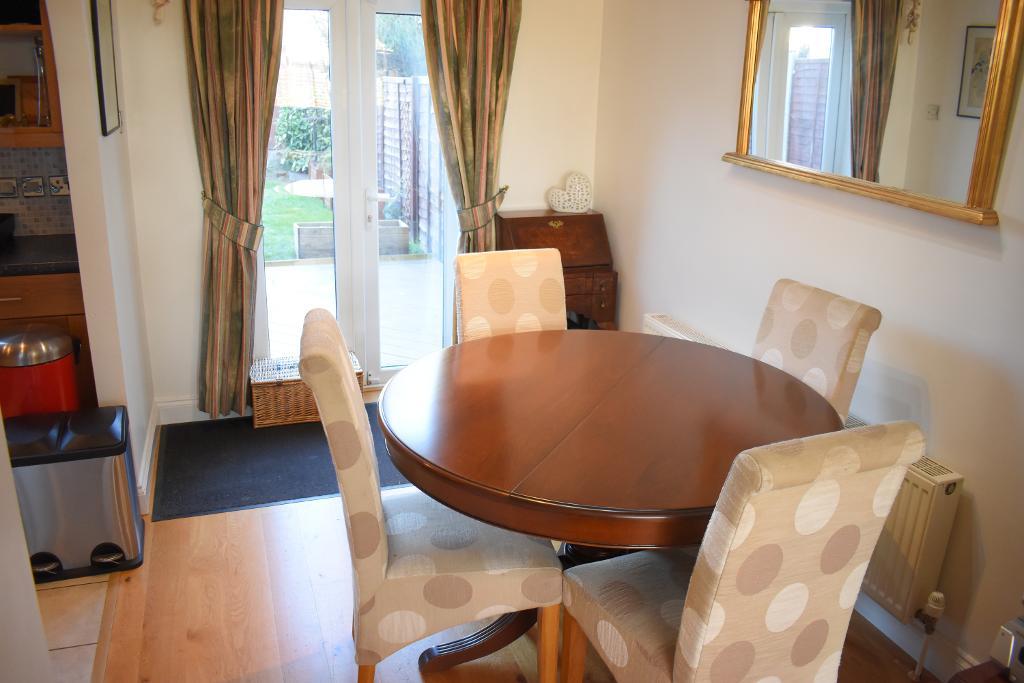 3 Bedroom End Terraced For Sale in Hornchurch Road, Hornchurch, Essex, RM11 1JR Readings