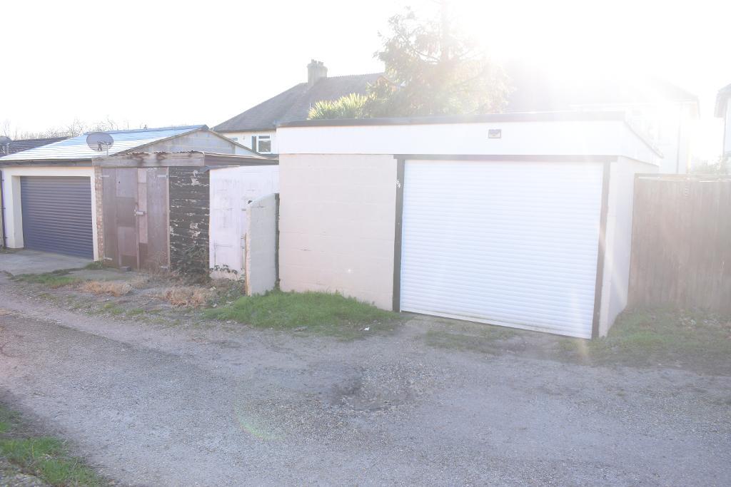 3 Bedroom End Terraced For Sale in Hornchurch Road, Hornchurch, Essex