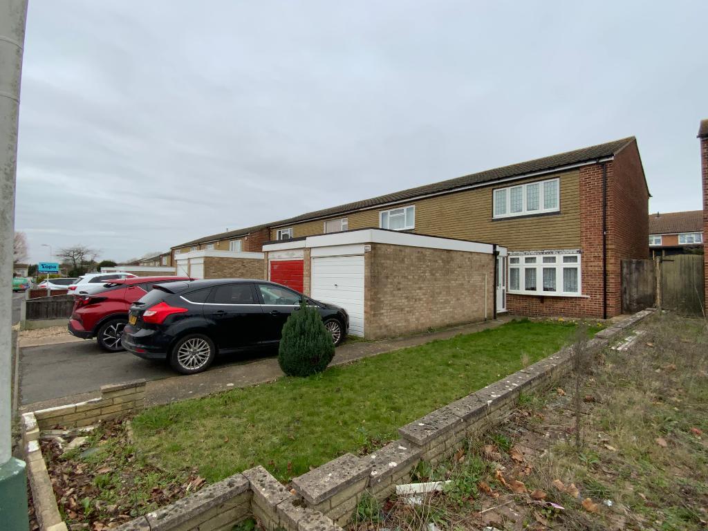Adelphi Crescent, Hornchurch, Essex, RM12 4JY