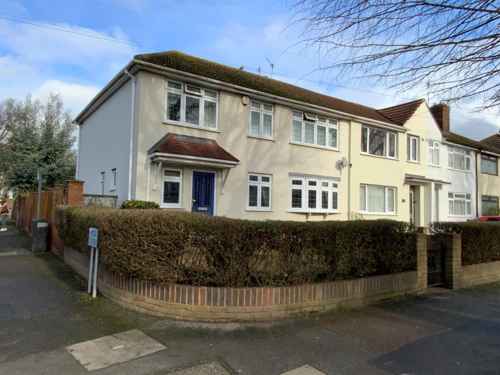 Maylands Avenue, Elm Park, Essex, RM12 5BB