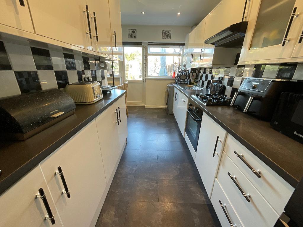 Diban Avenue, Elm Park, Hornchurch, Essex, RM12 4YF