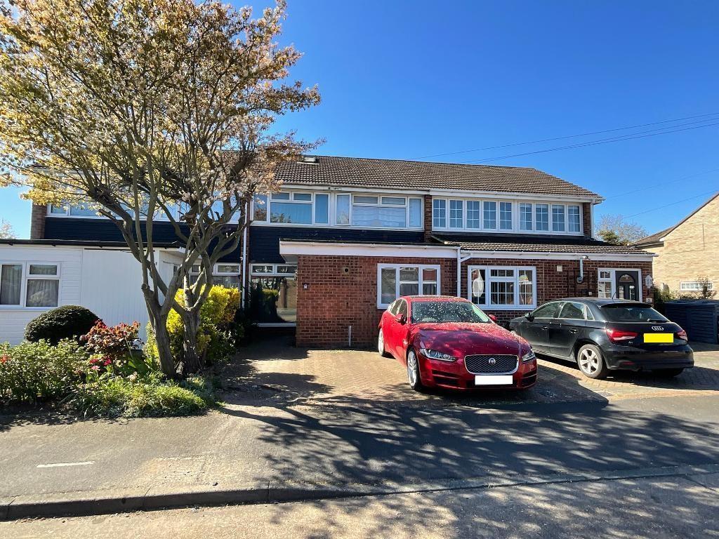 Tangmere Crescent, Hornchurch, Essex, RM12 5PL