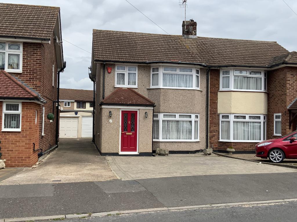 Hayes Drive, South Hornchurch, Essex, RM13 7EP